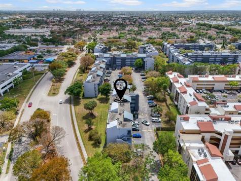 310 Fontainebleau Boulevard Miami FL 33172