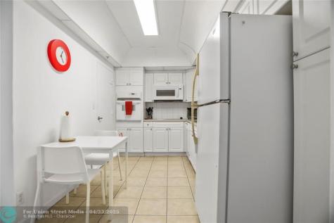 3901 S Ocean Drive Hollywood FL 33019