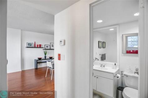 3901 S Ocean Drive Hollywood FL 33019