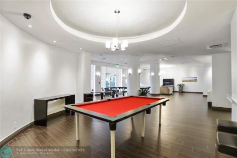 3901 S Ocean Drive Hollywood FL 33019