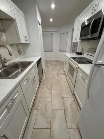 1200 SW 124th Terrace Pembroke Pines FL 33027