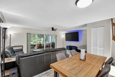 2236 Nova Village Drive Davie FL 33317