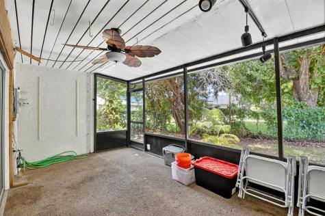 2236 Nova Village Drive Davie FL 33317