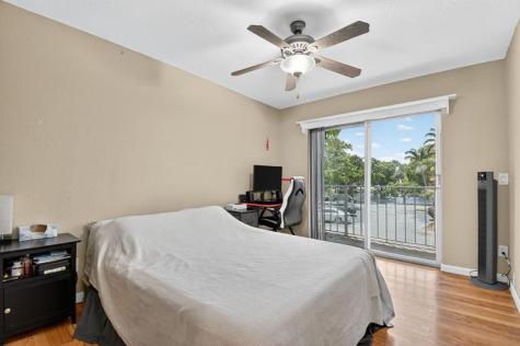 2236 Nova Village Drive Davie FL 33317