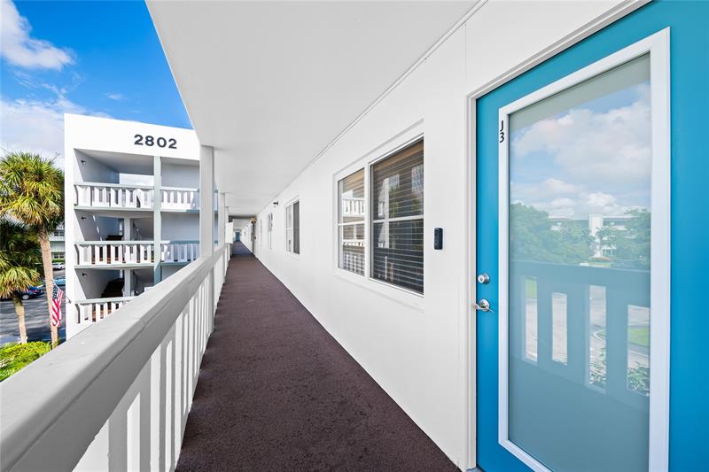 2802 S Victoria Way Coconut Creek FL 33066