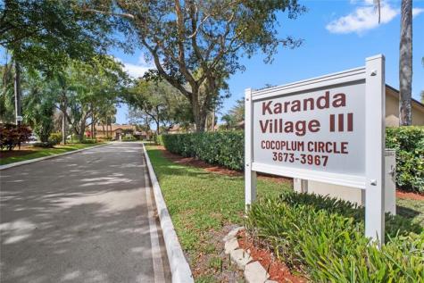 3759 Cocoplum Circle Pompano Beach FL 33063