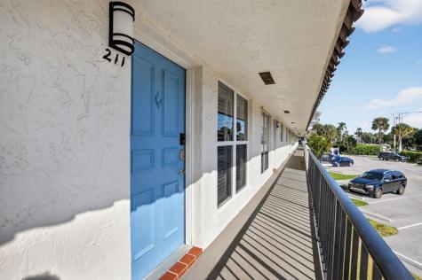 55 SE 14th Street Boca Raton FL 33432