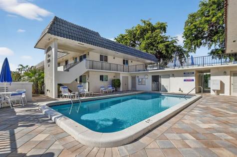 55 SE 14th Street Boca Raton FL 33432