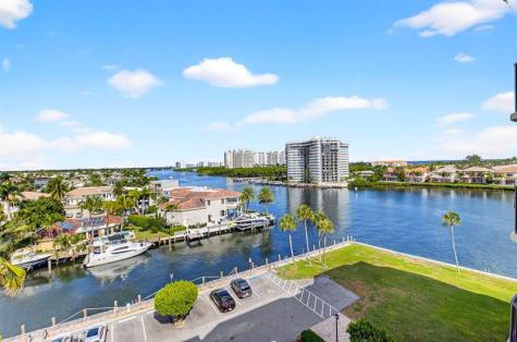 899 Jeffery Street Boca Raton FL 33487