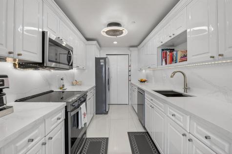 899 Jeffery Street Boca Raton FL 33487