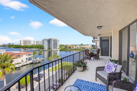 899 Jeffery Street Boca Raton FL 33487