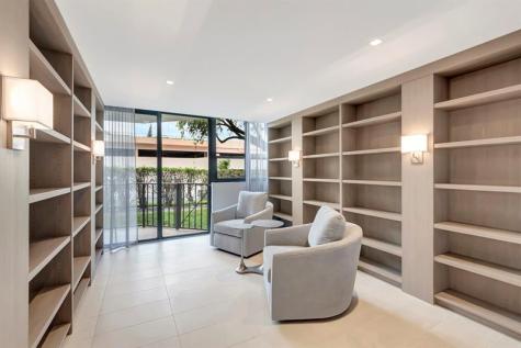 899 Jeffery Street Boca Raton FL 33487