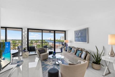 899 Jeffery Street Boca Raton FL 33487