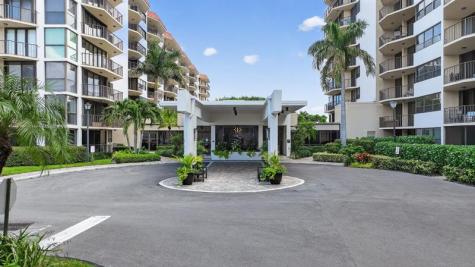 899 Jeffery Street Boca Raton FL 33487