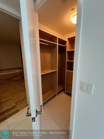 16001 Collins Avenue Sunny Isles Beach FL 33160