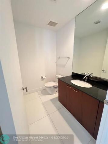 16001 Collins Avenue Sunny Isles Beach FL 33160