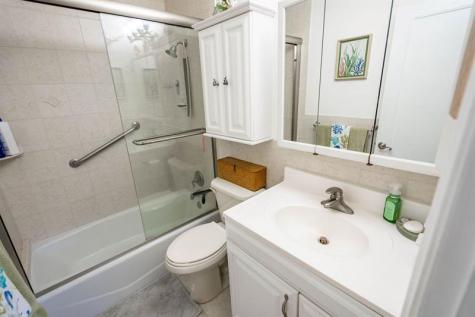 2100 NE 38th Street Lighthouse Point FL 33064