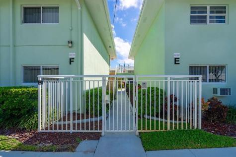2100 NE 38th Street Lighthouse Point FL 33064