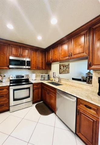 3966 Cocoplum Circle Coconut Creek FL 33063