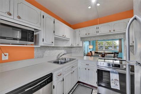2223 Park Lane Hollywood FL 33021