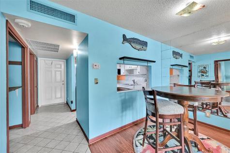 2223 Park Lane Hollywood FL 33021