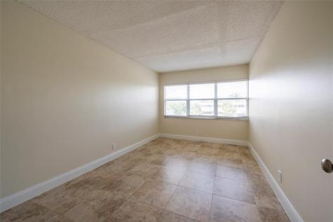 2555 NE 11th Street Fort Lauderdale FL 33304