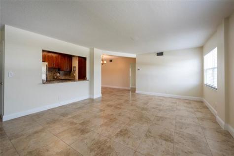 2555 NE 11th Street Fort Lauderdale FL 33304
