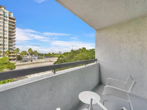 2670 E Sunrise Boulevard Fort Lauderdale FL 33304