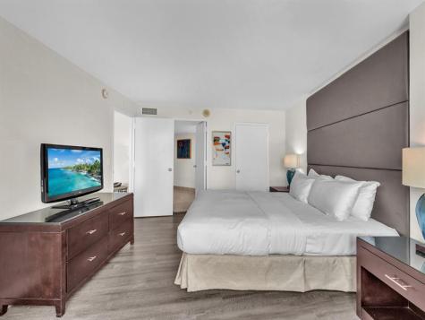 2670 E Sunrise Boulevard Fort Lauderdale FL 33304