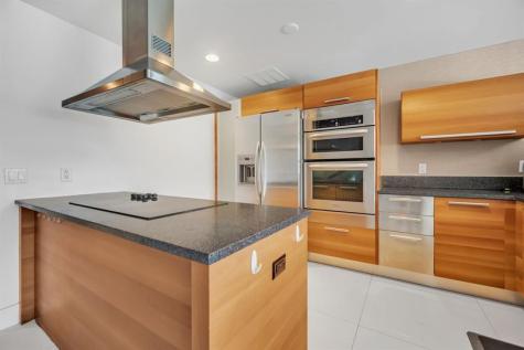 2950 NE 188th Street Aventura FL 33180