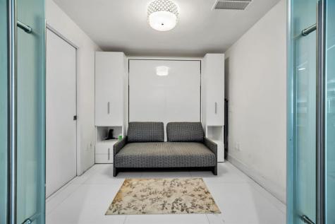 2950 NE 188th Street Aventura FL 33180