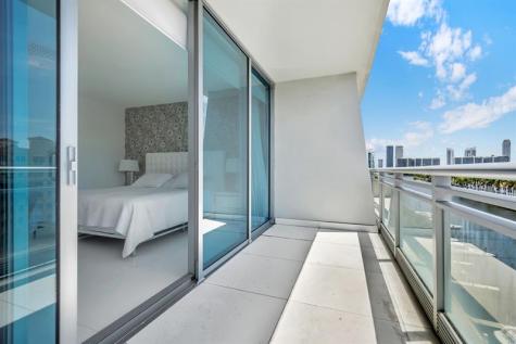 2950 NE 188th Street Aventura FL 33180