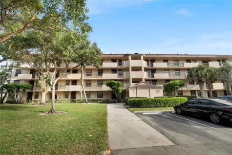2659 Carambola Circle N Coconut Creek FL 33066
