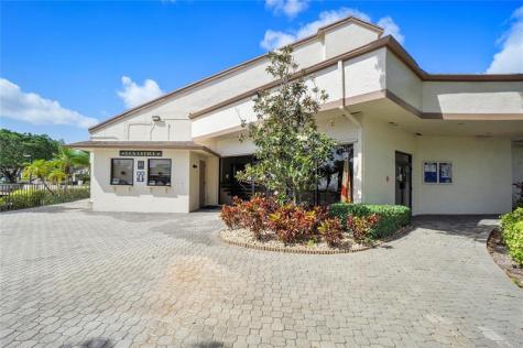 2659 Carambola Circle N Coconut Creek FL 33066