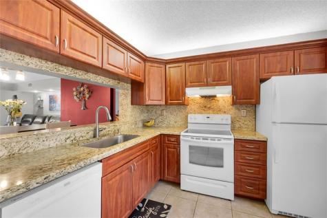 2659 Carambola Circle N Coconut Creek FL 33066