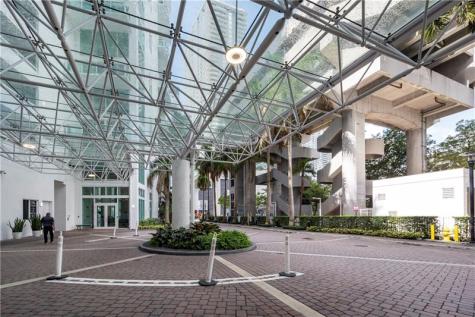 41 SE 5th Street Miami FL 33131
