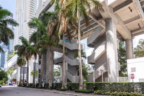 41 SE 5th Street Miami FL 33131