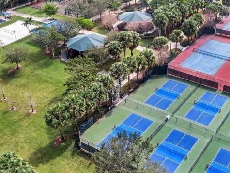 2901 S Palm Aire Drive Pompano Beach FL 33069