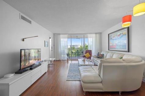 2901 S Palm Aire Drive Pompano Beach FL 33069