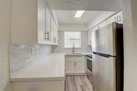 30 SE 13th Street Boca Raton FL 33432