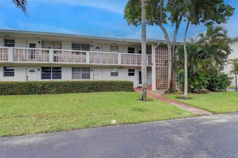30 SE 13th Street Boca Raton FL 33432