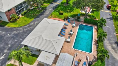 30 SE 13th Street Boca Raton FL 33432