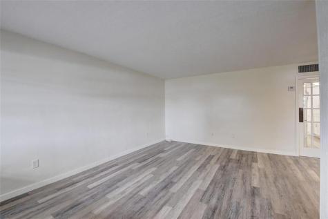 30 SE 13th Street Boca Raton FL 33432