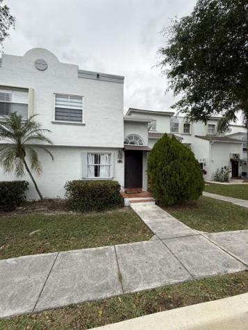 4740 NW 97th Place Doral FL 33178