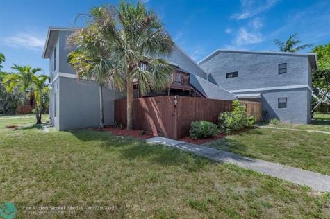 27 Crossings Circle Boynton Beach FL 33435