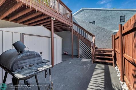 27 Crossings Circle Boynton Beach FL 33435