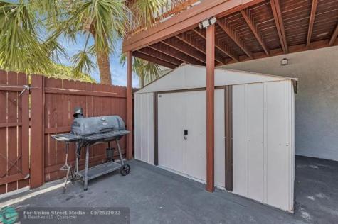 27 Crossings Circle Boynton Beach FL 33435