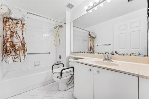 7647 Southampton Terrace Tamarac FL 33321