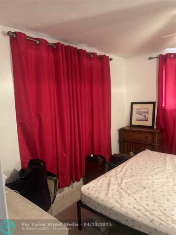 16790 NE 14th Avenue Miami FL 33162