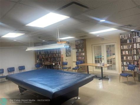 16790 NE 14th Avenue Miami FL 33162